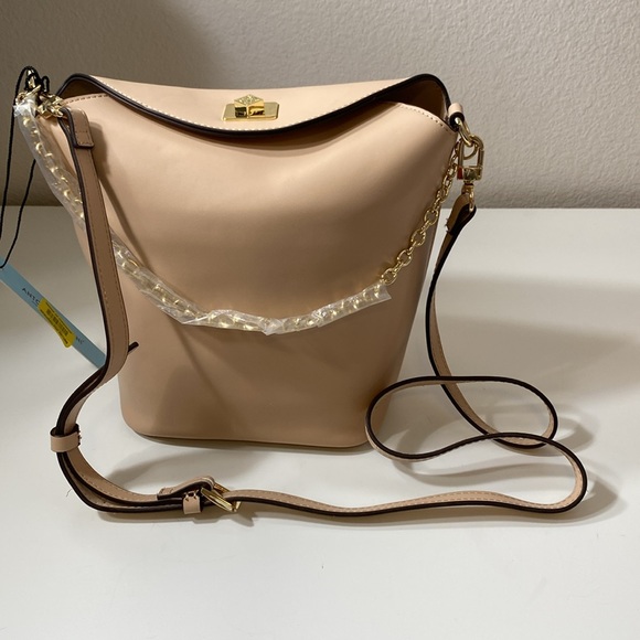 NWT Antonio Melanin turn lock crossbody bag taup color - Picture 6 of 11